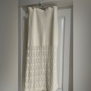 Forever 21 Cream Lace Maxi Skirt